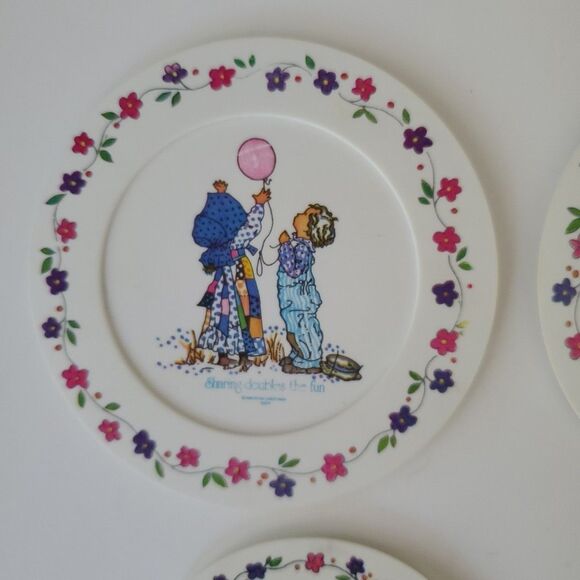Chilton Holly Hobbie Vintage 70's Stackable Set of Play Dishes Plates Spoons - Picture 3 of 7